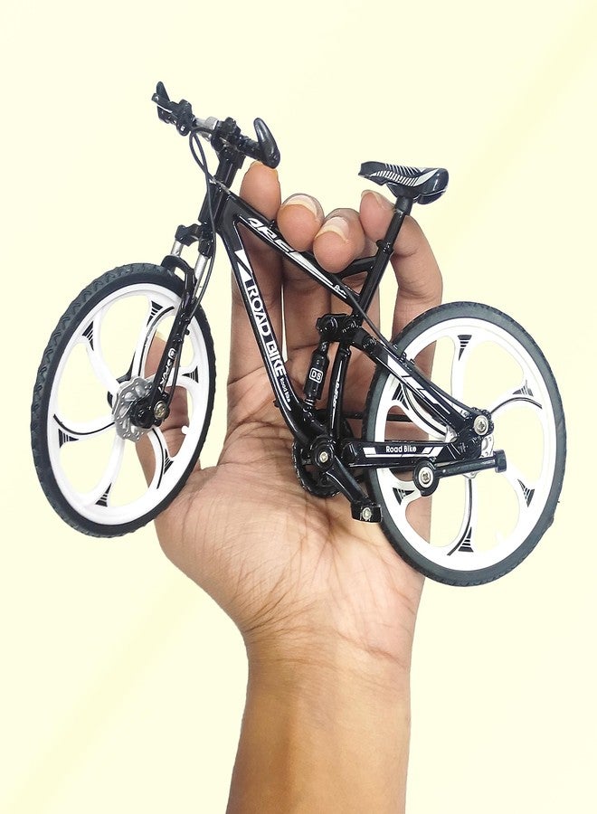 VGRASSP 1:8 Scale Die Cast Street Bicycle Toy for Kids - The Alloy Metal Off-Road Decorative Showpiece Realistic Design Bike Features Moveable and Rotating Handle, Suspension, Wheels, Pedals (Black) - Image 2